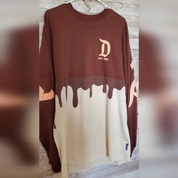 Disneyland RARE spirit jersey L - Picture 3 of 16